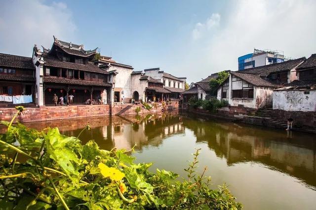 女生说喜欢听英文歌怎么回复？游戏画面